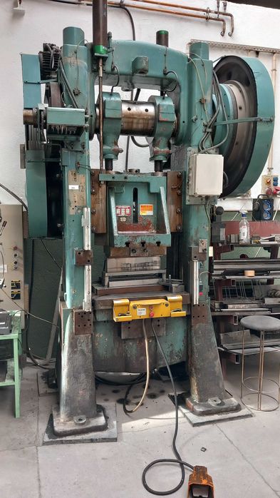 Prasa mimośrodowa 100 ton