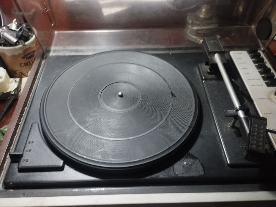 Проигрыватель пластинок Рондо 204 стерео