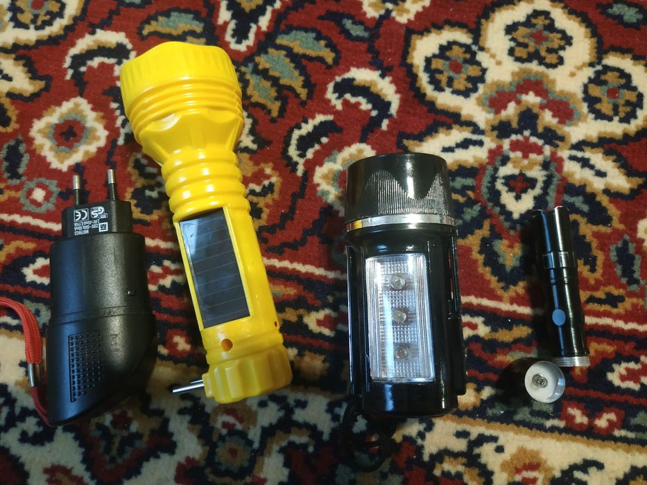 Фонарики в нерабочем состояние, фонарики акумуляторный