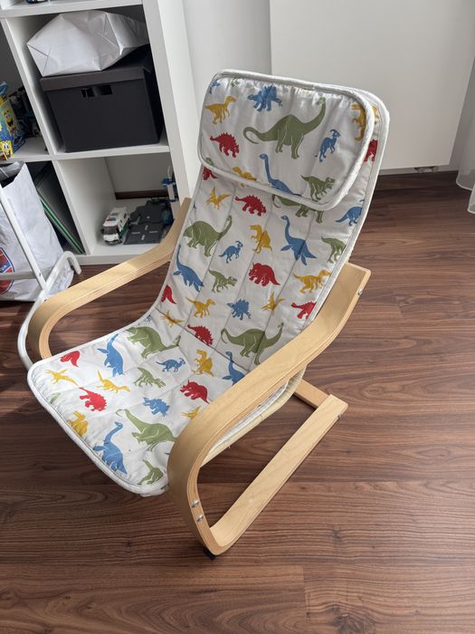 Fotelik dziecięcy IKEA POANG – wzór dinozaury – stan bardzo dobry