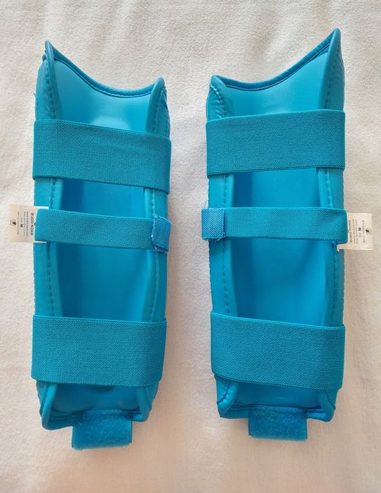 Caneleiras Karaté, TM