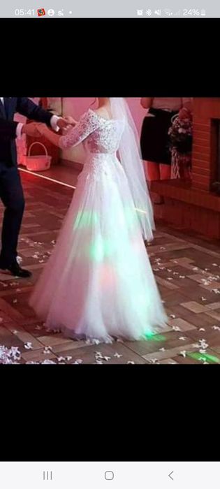 Suknia ślubna r. 36