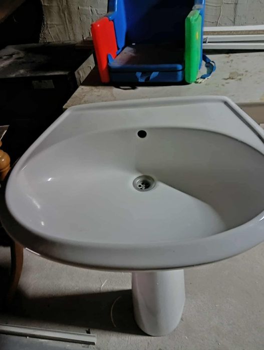 Witam sprzedam umywalke