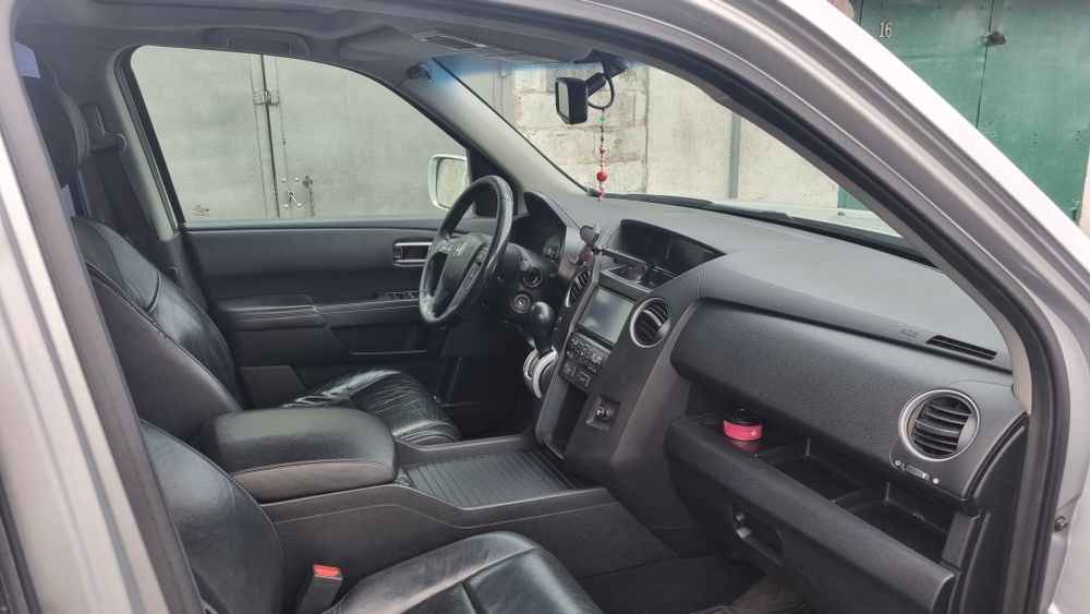 Продаётся классный личный  аппарат хонда пилот2  2008года,