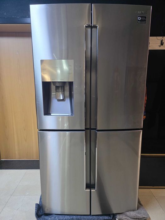 Samsung RF56J9041SR chłodziarko-zamrażarka