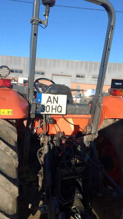 Trator KUBOTA M5-112 Semi-Novo