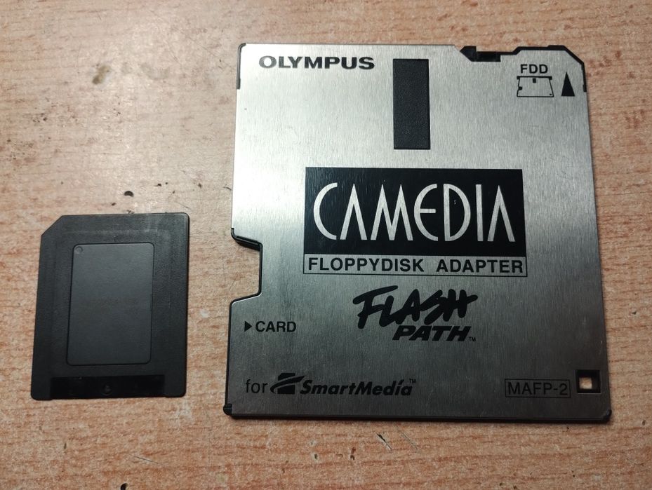 Olympus camedia floppydisk adapter+ karta SmartMedia 128MB