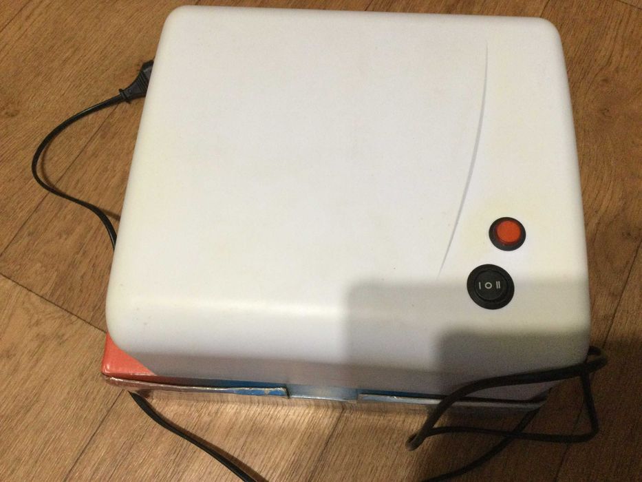 Лампа для манікюру УФ Salon Professional 36 Вт (SP-1734)