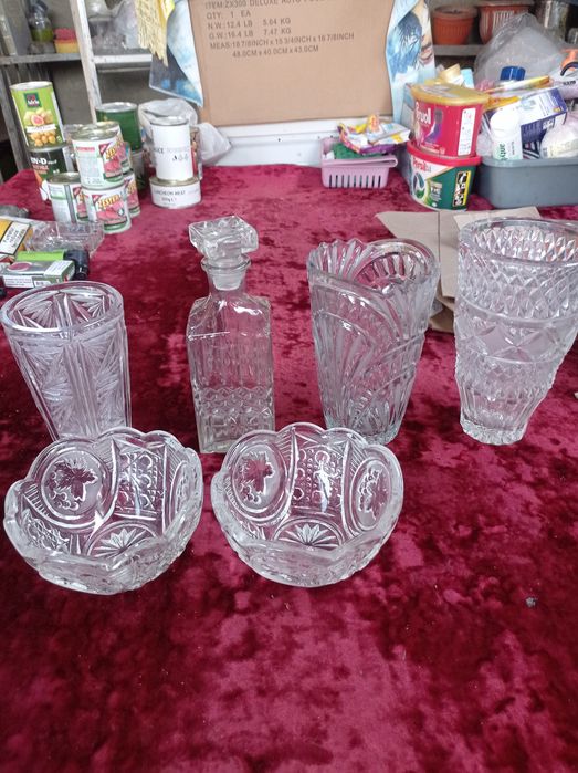 Продам хрустальные вазы и салатницы