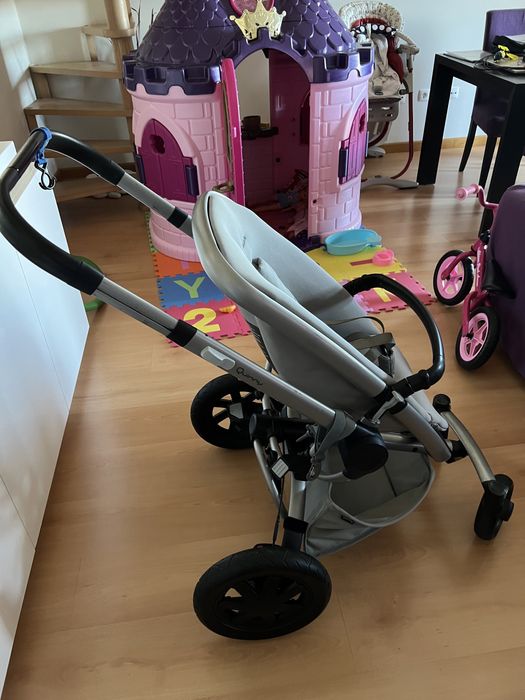 Carrinho Quinny buzz Xtra + Ovo Besafe