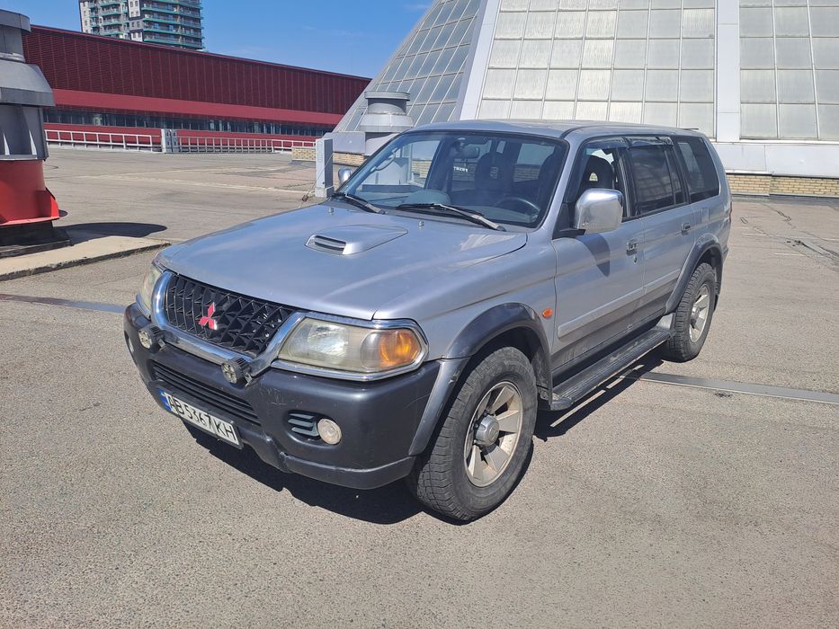 MITSUBISHI PAJERO Sport1 2.5 на механіці.