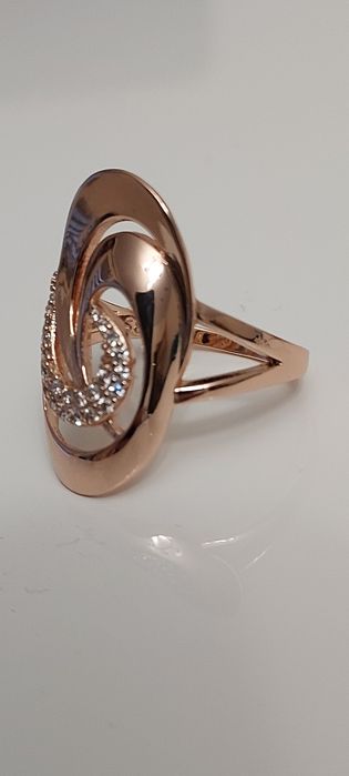 Zjawiskowy pierścień Różowe złoto 585 PROMOCJA!