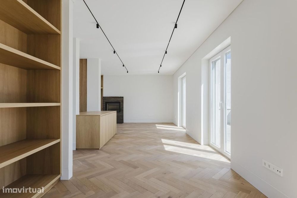 Penthouse T5 com vista, Campo Mártires da Pátria, Lisboa