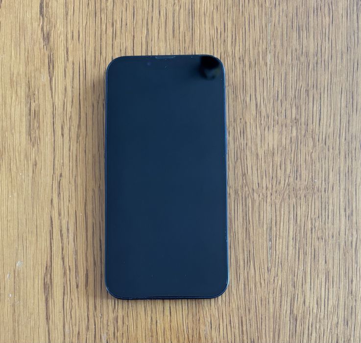 Iphone 13 stan bardzo dobry