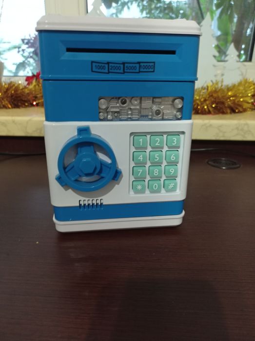 Сейф, машинки ігри