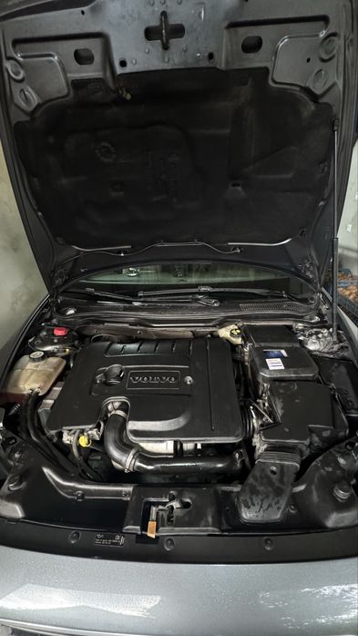 продам автомобіль Volvo v50