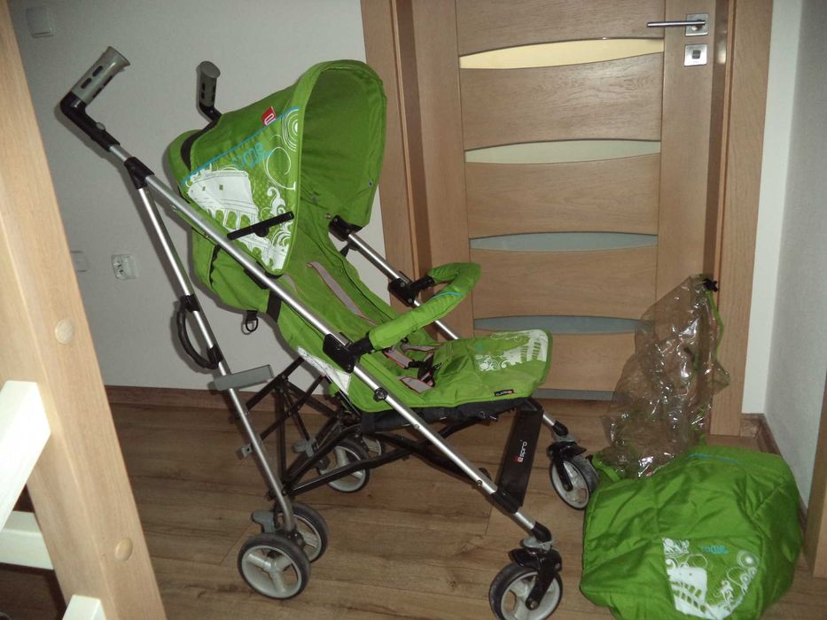 Sprzedam wózek dziecięcy spacerowy