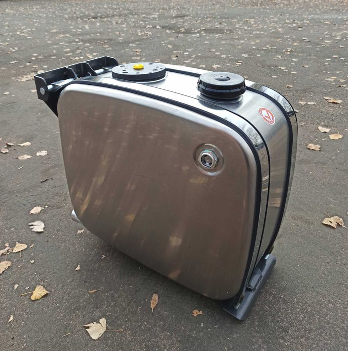 Гідробаки стелеві та алюмінієві -Бічні та Закабінні від виробника