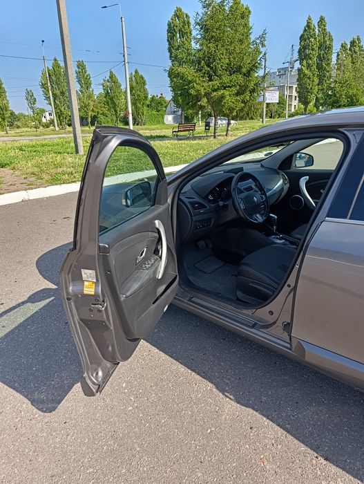 Renault Fluence 2010 VIN VF1LZBG0T42798469 фото оголошення 16 з 23