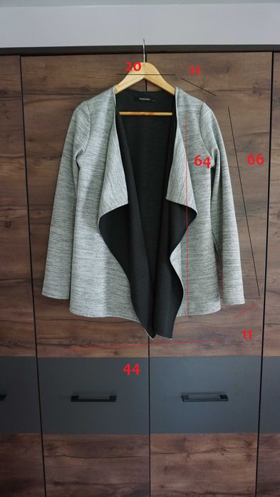 Narzutka płaszcz Reserved size Lv