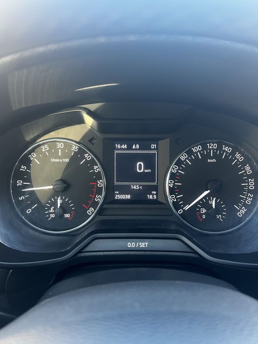 Skoda Octavia 2015 • Надійне авто в гарному стані.