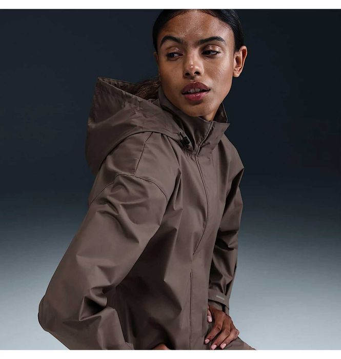 Жіноча вiтровка Nike Fast Repel (FB7451-701) ОРИГІНАЛ