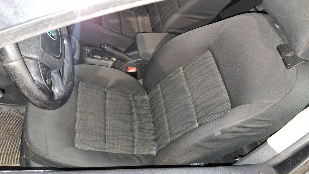 Skoda otavia break 1.6tdi 2010 para peças