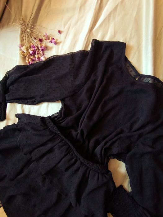 Продам сукню нова