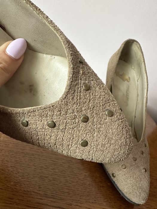 Buty czółenka szpilki beżowe 36