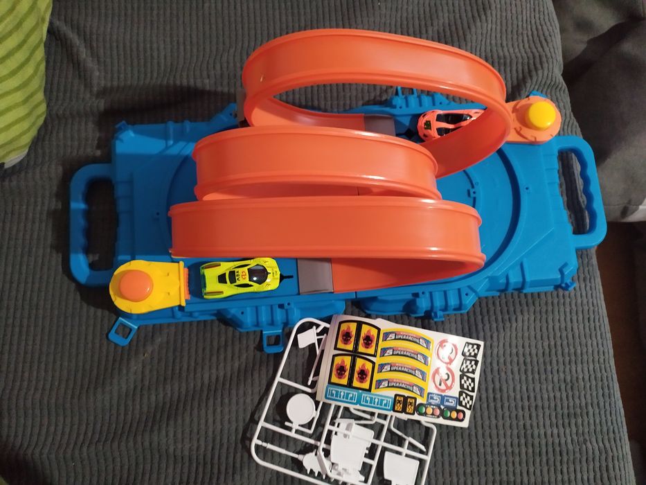 Tor zjeżdżalnia dla aut