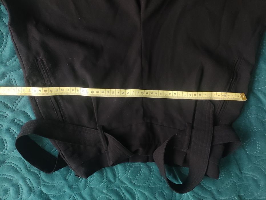 Czarne spodnie Stradivarius