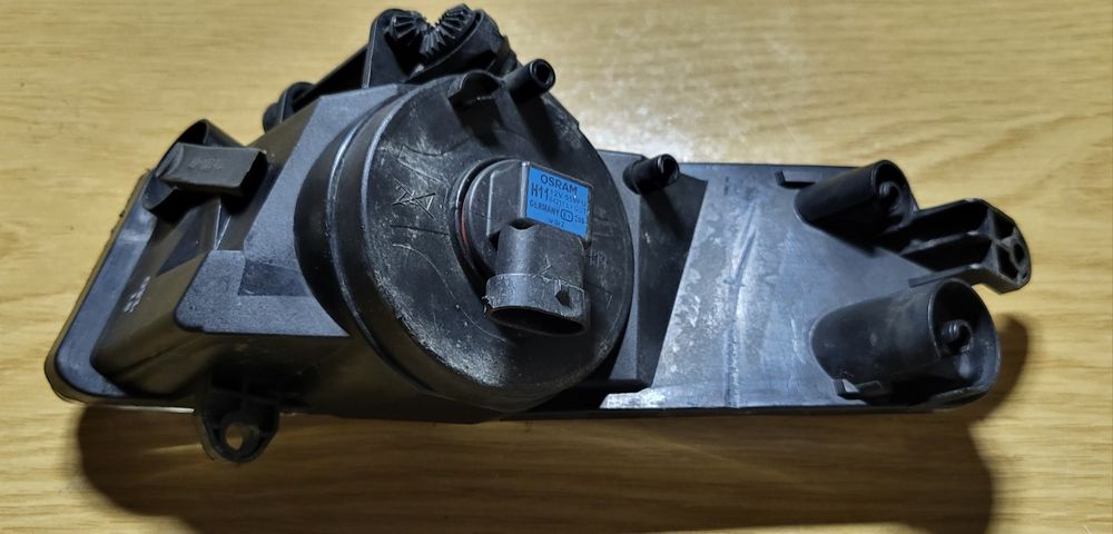 Oryginalny halogen prawy Audi A6 C6 lift (2008–2011) – HELLA