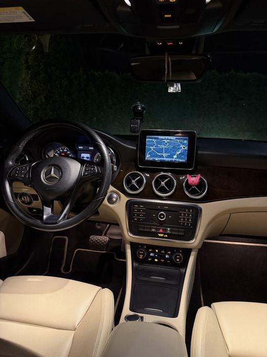Mercedes CLA 250  stan super