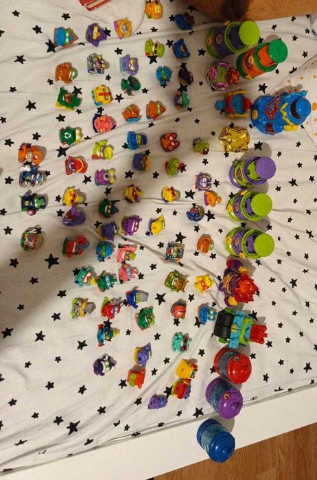 Duży zestaw SuperThings (SuperZings).