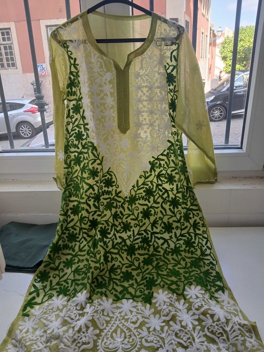 Varios vestidos em bom estado