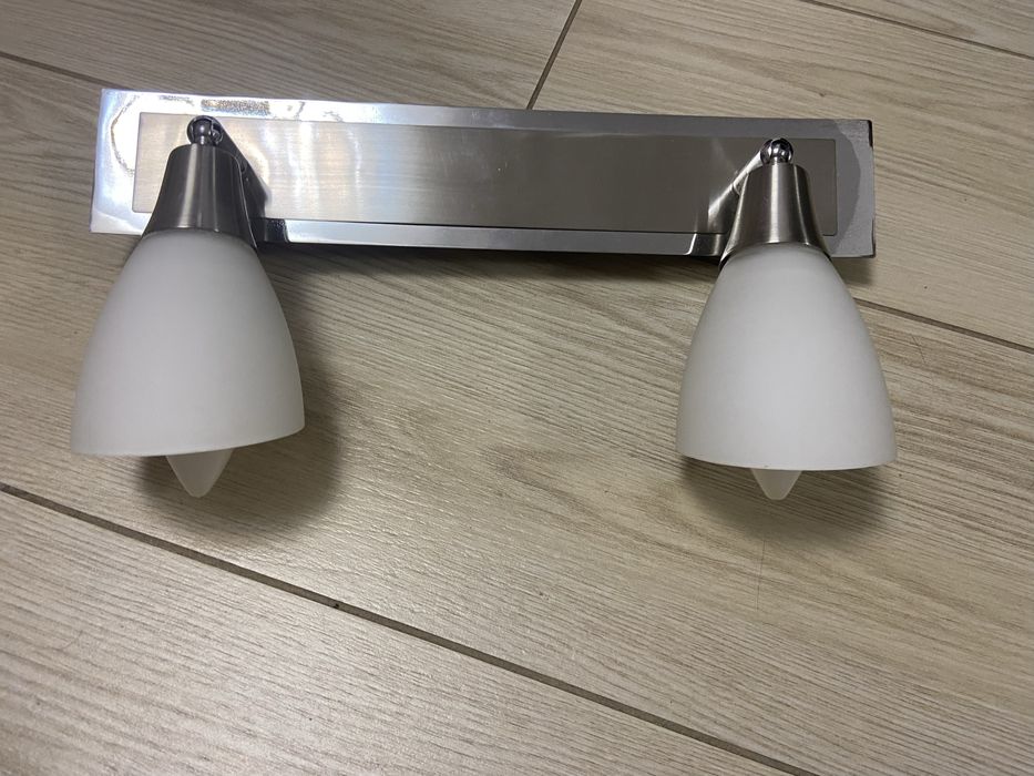 Lampa , konkiet. Własny wyłącznik.