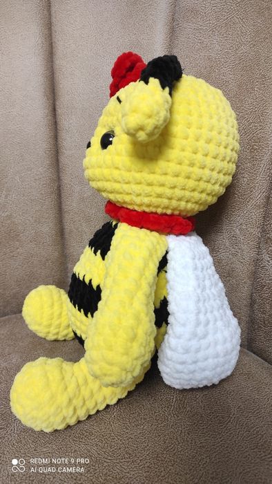 Бджілка Жужа. Чекає літа