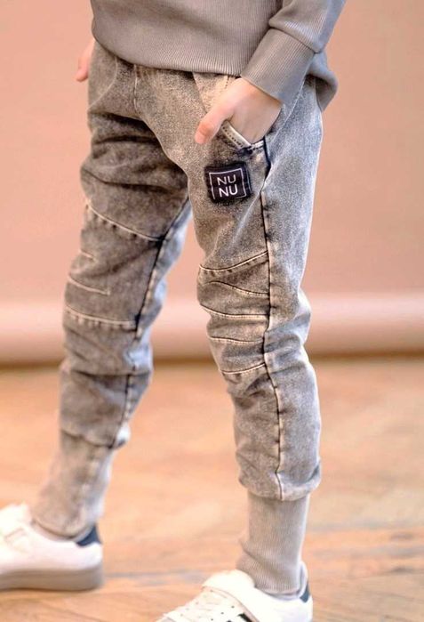Spodnie NUNU joggery dekatyzowane light black 116/122