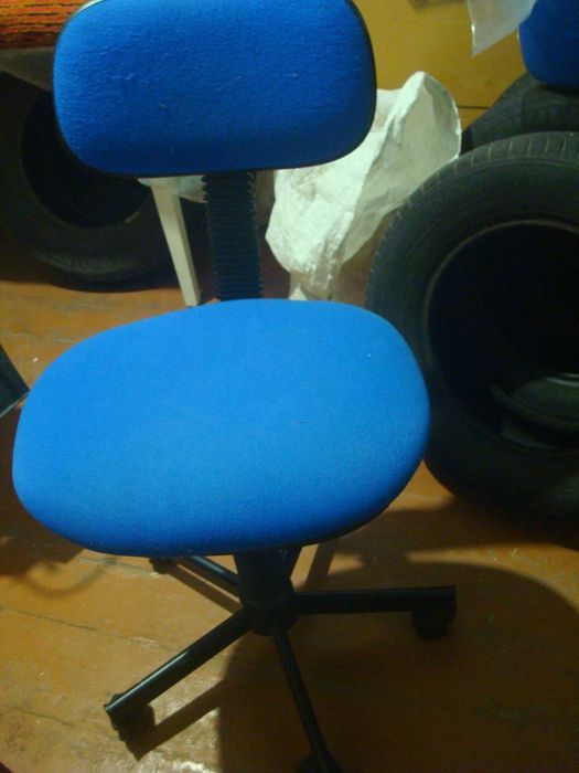 продам кресло  офисне