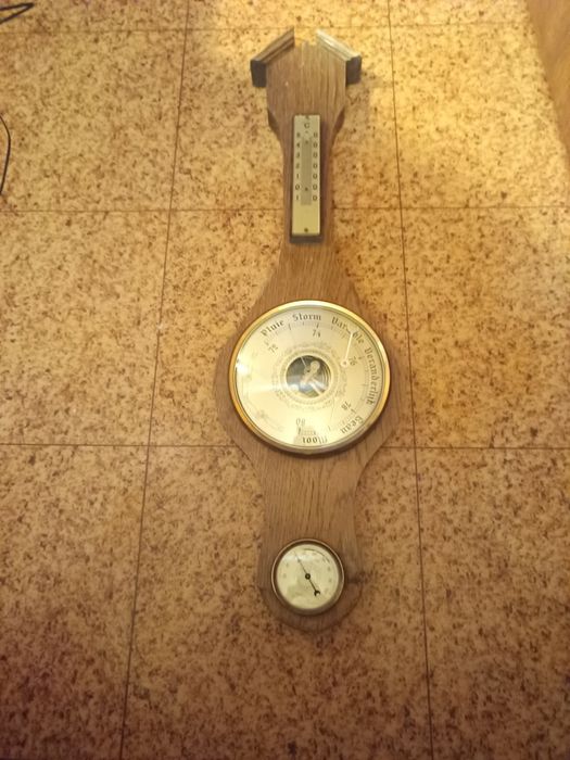 Барометр винтажный деревянный