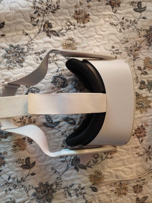 Oculus quest 2.