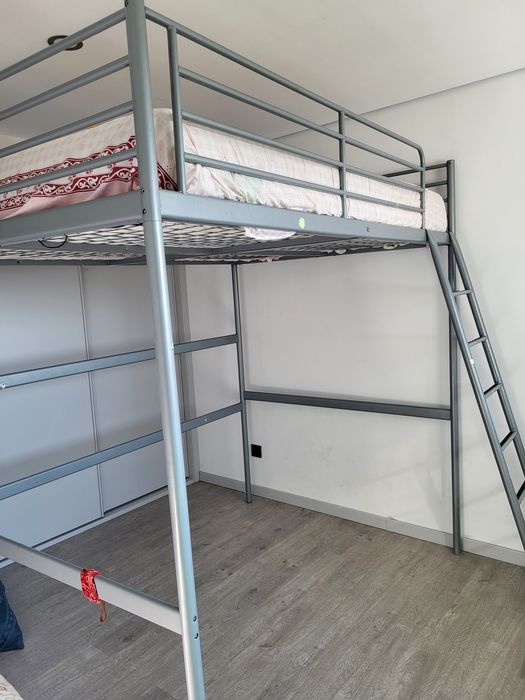Cama alta ikea casal