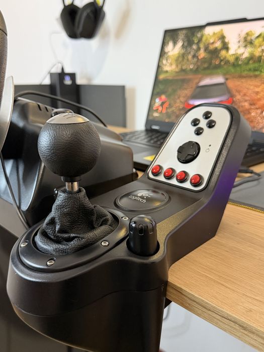 Ігрове кермо Logitech G27 Racing Wheel
