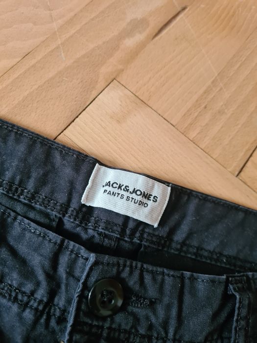 Krótkie spodenki szorty cargo bojówki czarne Jack&jones M