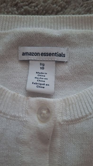 Bialy sweterek rozmiar 10 dzieciecy