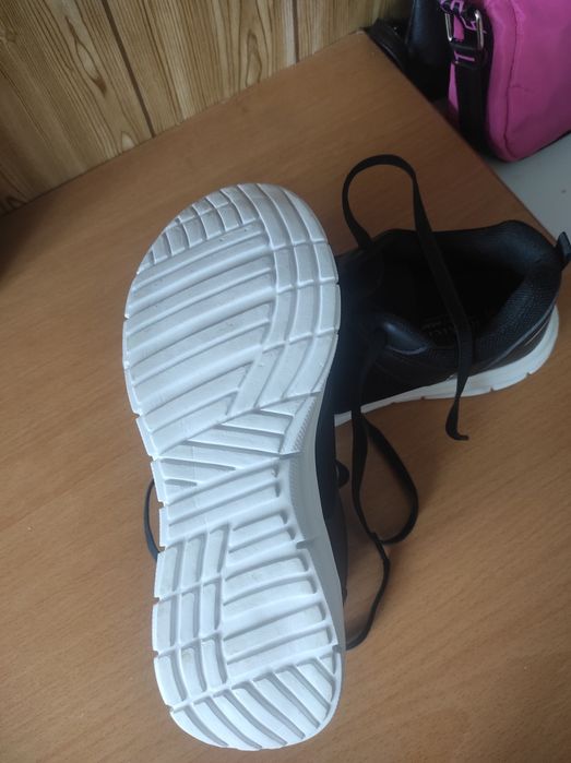 Buty nowe roz 37 bardzo leciutkie