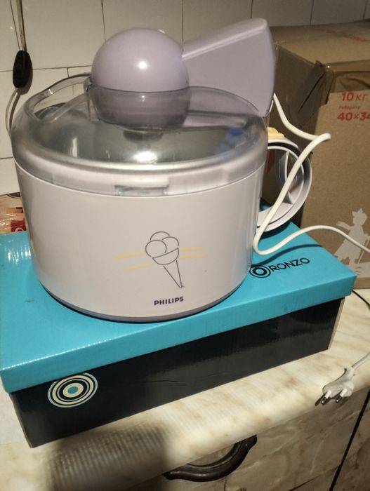 Морозивниця Philips Oronzo.