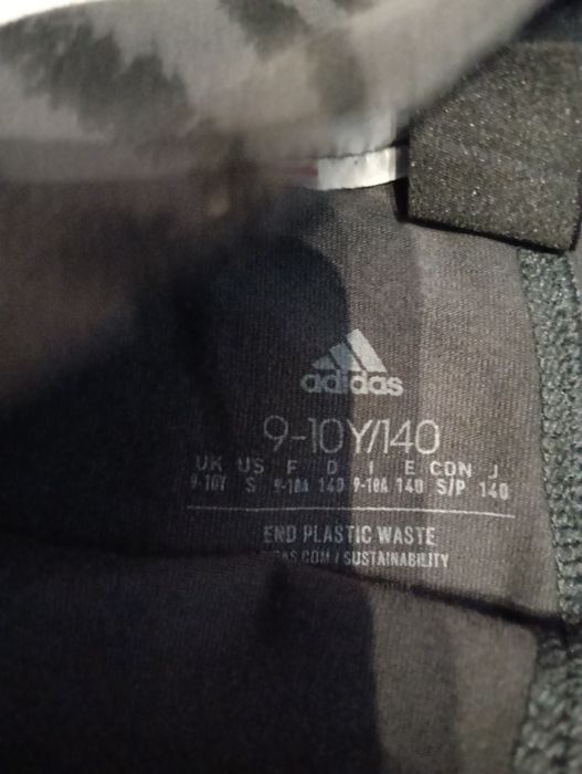 Leginsy adidas rozm.140