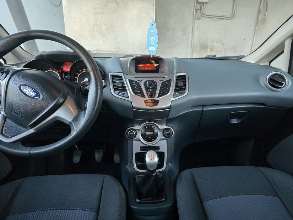 Vendo Ford Fiesta