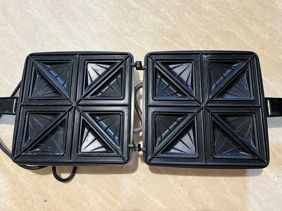 DEZAL 316 Pro Sandwich Toster